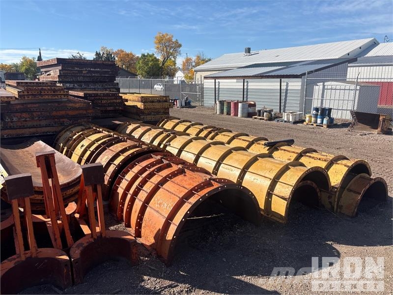  Quantity of (10) EFCO Column forms Concrete Forms Dodatna oprema za betonske radove