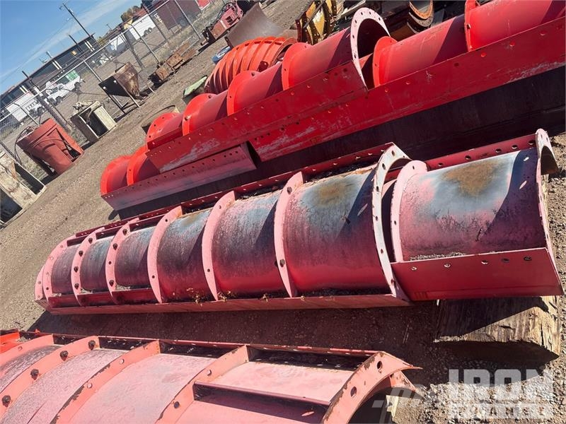 Quantity of (10) EFCO Radius end concrete column f Acessórios de concreto