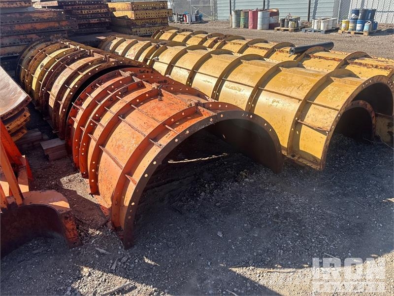 Quantity of (10) EFFCO Column Concrete Forms Zubehör