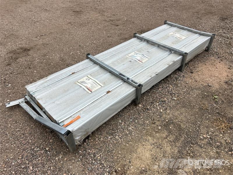  Quantity of 10 Ft. x 36 in. Corrugated Steel Panel Gradbeništvo - drugo