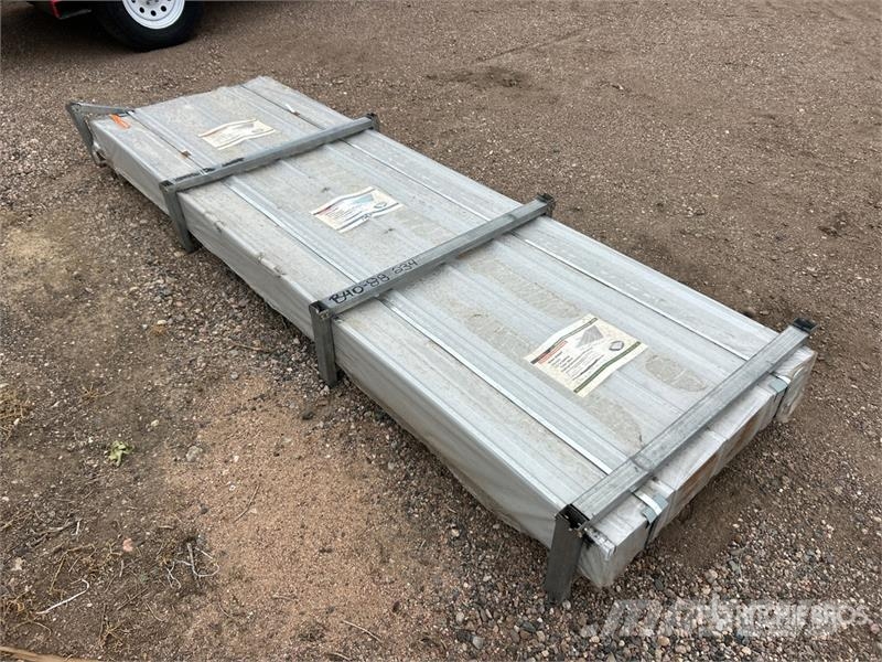  Quantity of 10 Ft. x 36 in. Corrugated Steel Panel Gradbeništvo - drugo