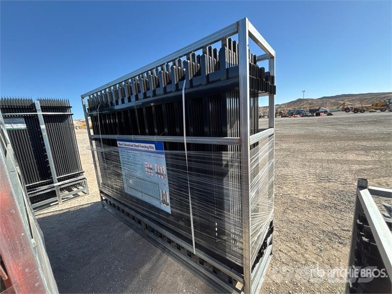 Quantity of 10 ft x 7 ft Galvanized Black Fencing Piirdeaia varustus