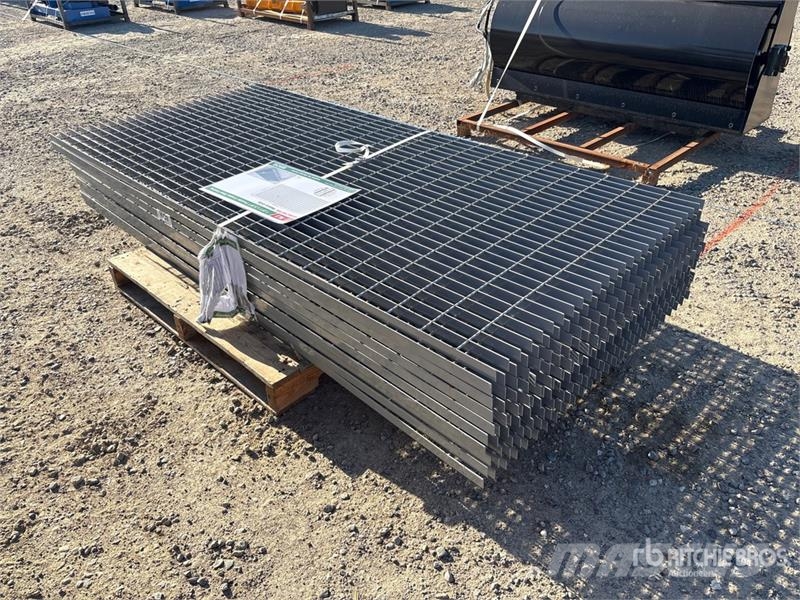  Quantity of (10)  KJ K0703 Steel Grating (Unused) 吊车起重机、绞车吊货机和物料升降机