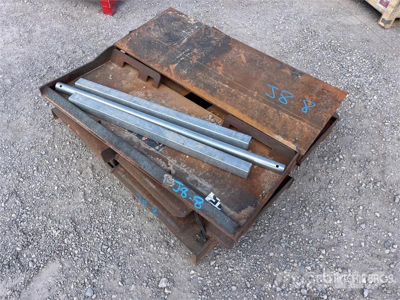  Quantity of (10) Skid Steer Attachment Mounting Pl Otros componentes