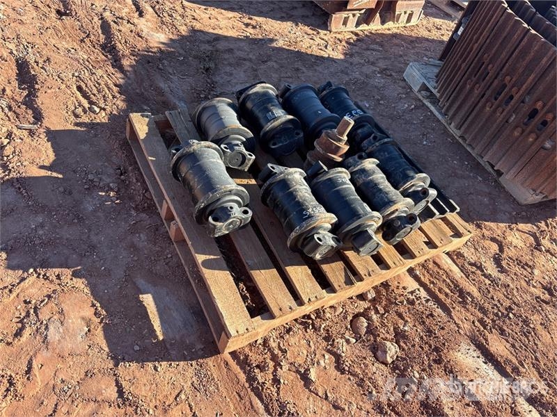 Quantity of (10) Track Rollers Autres accessoires