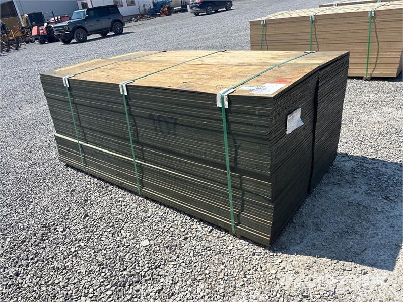 Quantity of (100) 3/4" 2x8 MDO G1S With Smooth Ove Other components