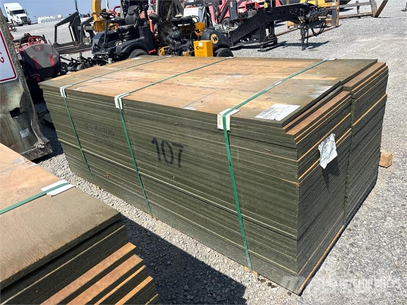 Quantity of (100) 3/4" 2x8 MDO G1S With Smooth Ove Other components