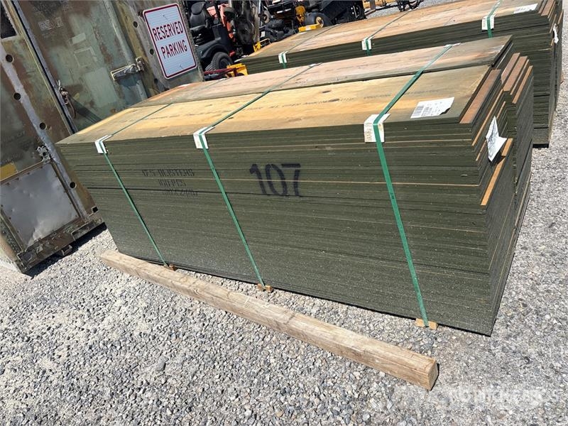 Quantity of (100) 3/4" 2x8 MDO G1S With Smooth Ove Other components