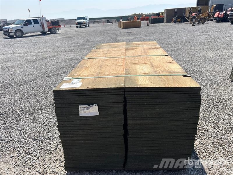 Quantity of (100) 3/4" 2x8 MDO G1S With Smooth Ove Other components