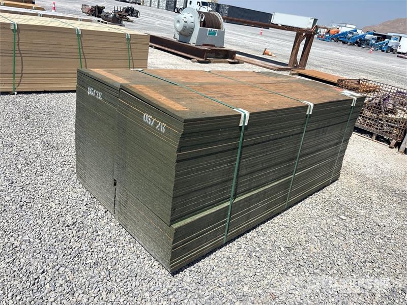 Quantity of (100) 3/4" 2x8 MDO G1S With Smooth Ove Other components