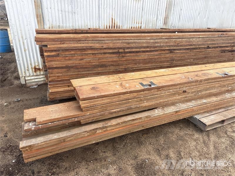 Quantity of 11 1/2 x 1 1/2 Lumber مكونات أخرى
