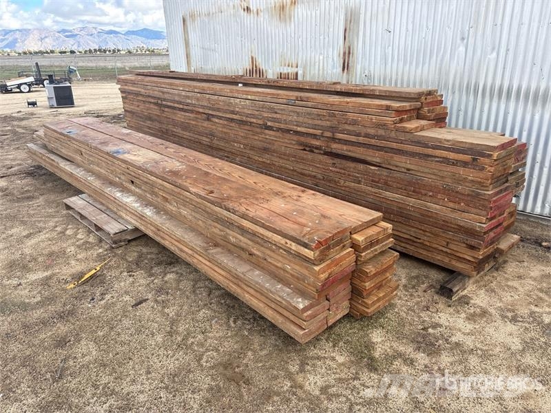 Quantity of 11 1/2 x 1 1/2 Lumber مكونات أخرى