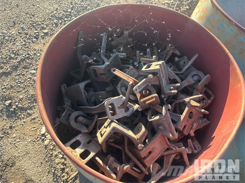 Quantity of (11) Barrels of-Gate Cam Lock Backs/St Подъемно-транспортное оборудование и грузовые лифты