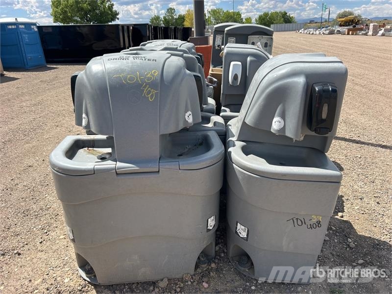  Quantity of (11) Hand Washing Sinks 廃棄物／リサイクル&採石スペアパーツ