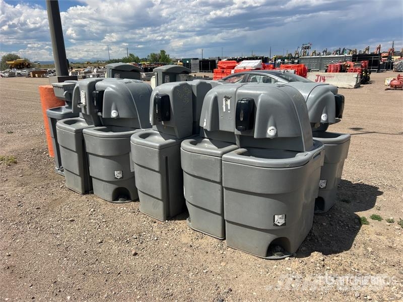  Quantity of (11) Hand Washing Sinks 廃棄物／リサイクル&採石スペアパーツ
