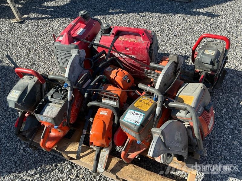  Quantity of (11) Pallets of 2 Generator Set & 9 Co Andre komponenter