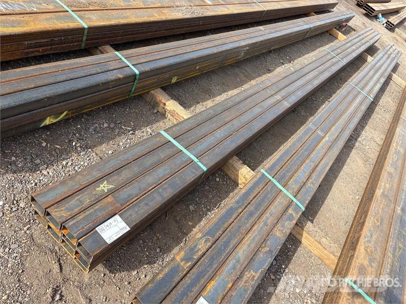 Quantity of (12) Kit Containers Steel 2 in x 3 in 관개 장비