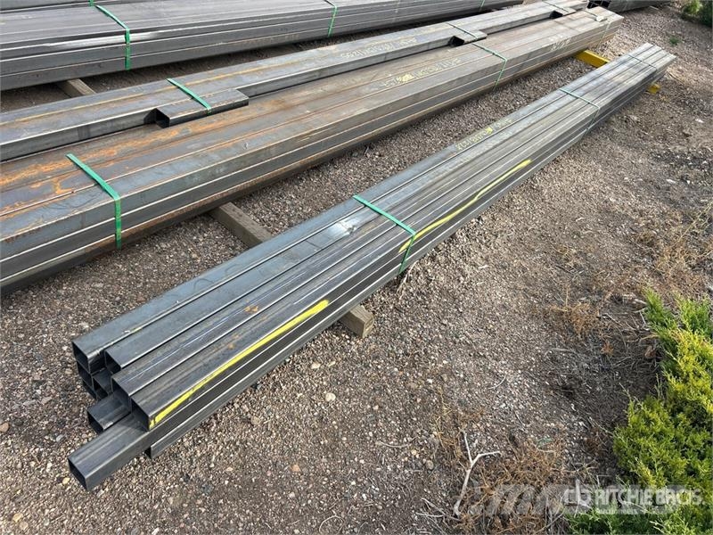 Quantity of (12) Kit Containers STEEL Square Tubi Öntözőrendszerek
