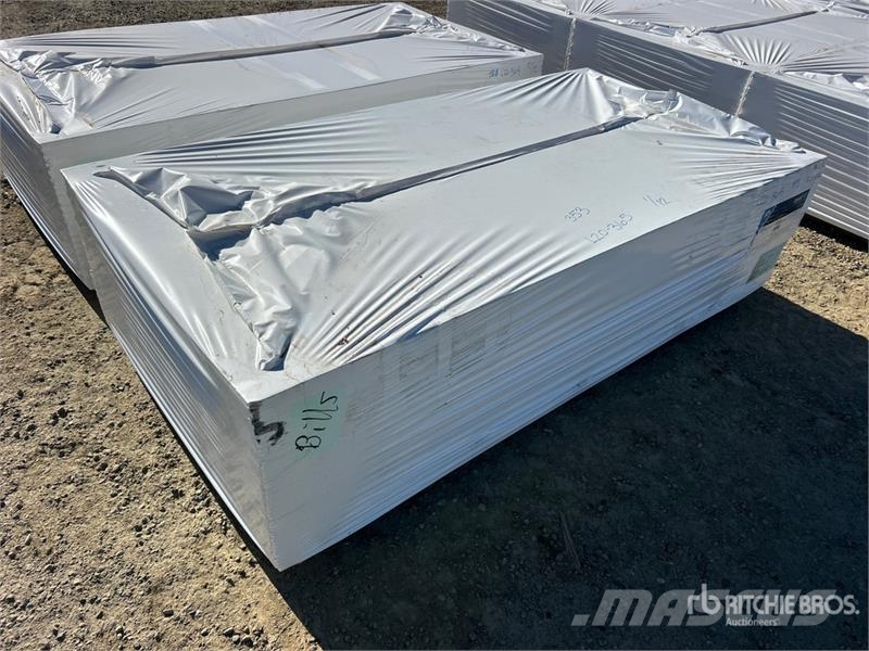  Quantity of (12) Pallets of 96 in x 48 in Polyiso  Talhas, guinchos e elevadores de materiais