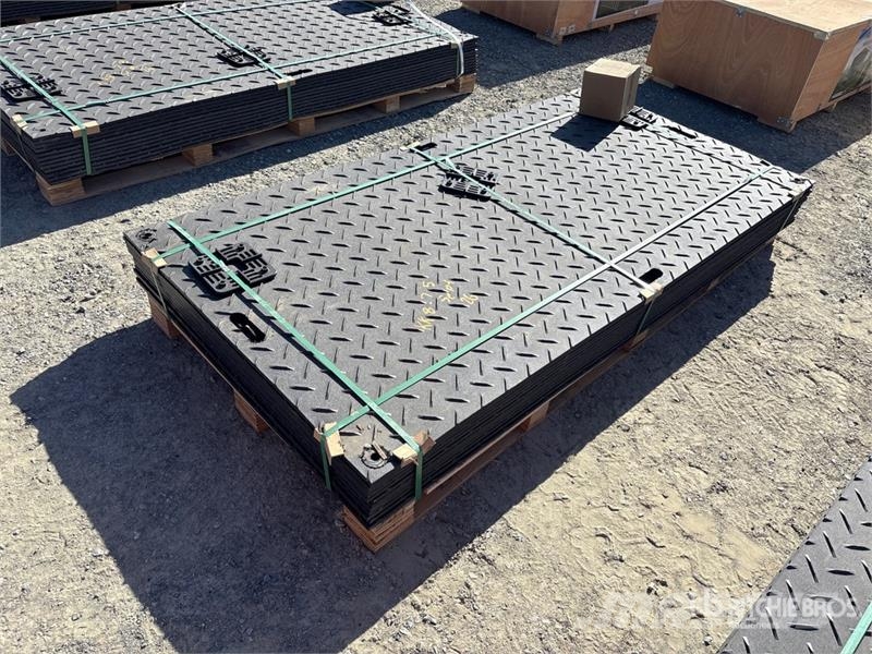  Quantity of (12)  SKLP SK-LJB12 94 in x 47 in Poly Muud osad