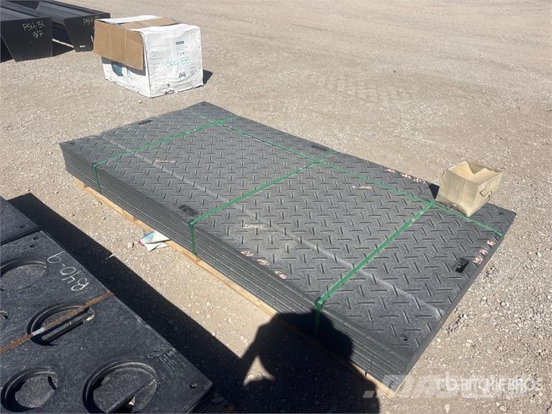 Quantity of (12) SKLP SK-LJB12 94 in x 47 in Poly 운송 장비 - 기타