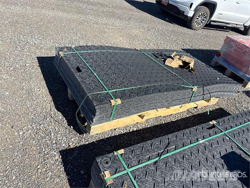 Quantity of (12) SKLP SK-LJB12 94 in x 47 in Poly Транспорт - Інші