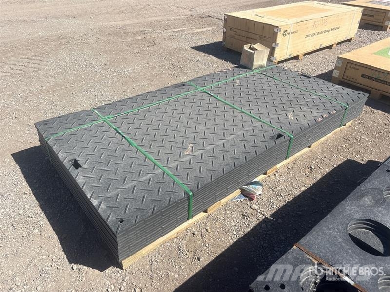 Quantity of (12) SKLP SK-LJB12 94 in x 47 in Poly 운송 장비 - 기타