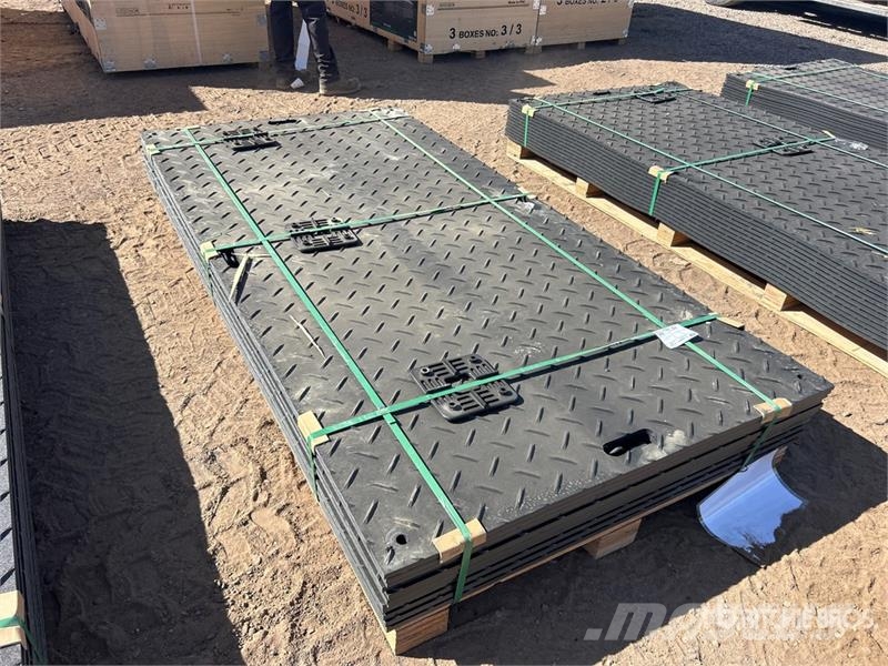 Quantity of (12) SKLP SK-LJB12 94 in x 47 in Poly トラック・トレーラー - その他