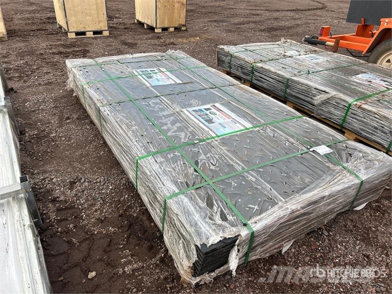  Quantity of (12)  ZVOX PPP-12 Polyethylene Board R ملحقات وقطع غيار معدات الحفر