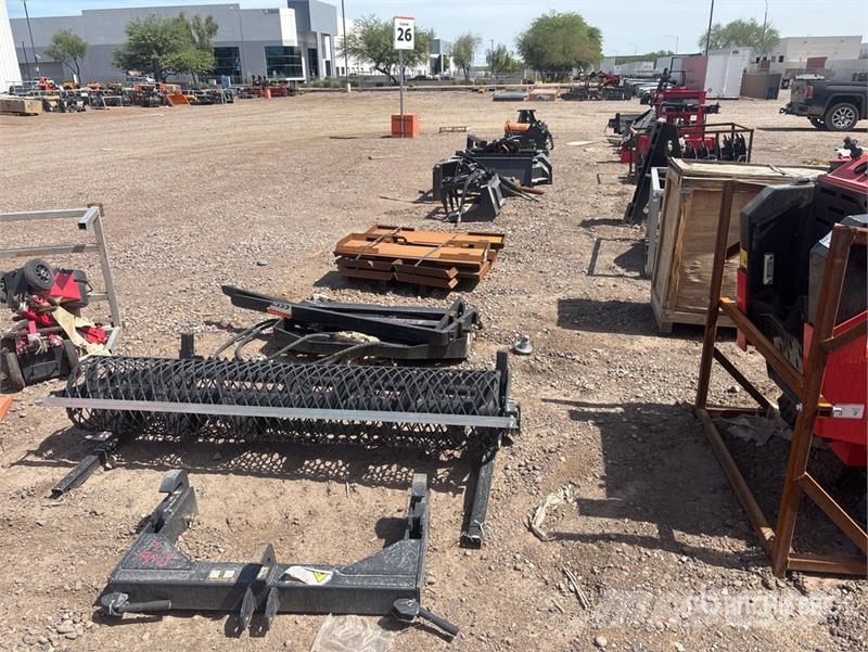 Quantity of (13) Miscellaneous Attachments مكونات أخرى
