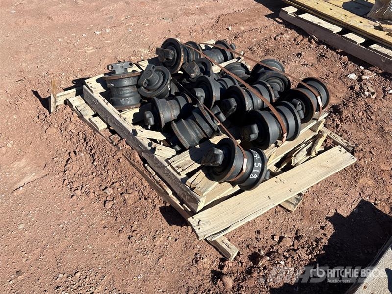 Quantity of (14) Track Rollers Autres accessoires