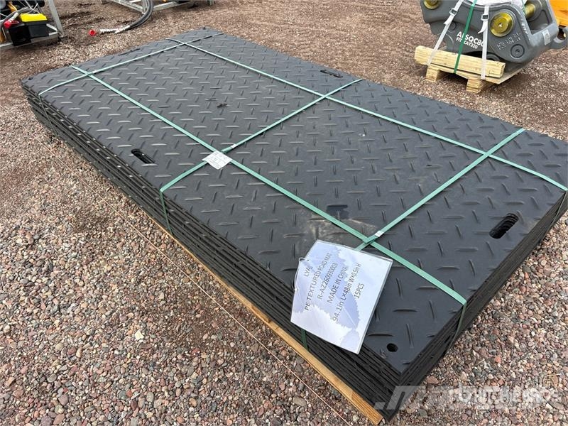  Quantity of (15)  LYALS ALSRM Ground Protection Ma مكونات أخرى