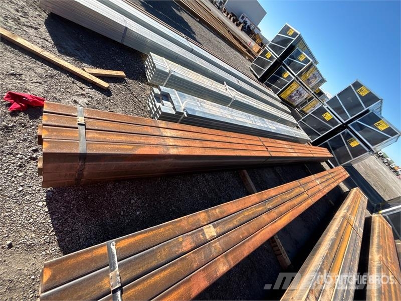 Quantity of (16) 3 5/8 sq 288 in Pipe Vintsid, telfrid ja materjaliliftid