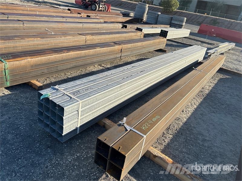  Quantity of (16) 4 x 4 x 20 ft Galvanized Square T Autres accessoires