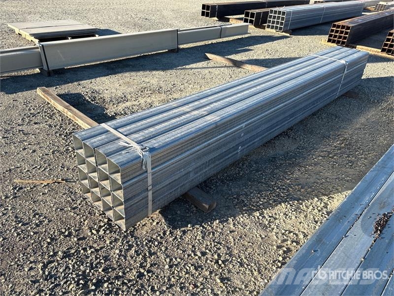  Quantity of (16) 4 x 4 x12 ft Galvanized Square Tu Autres accessoires