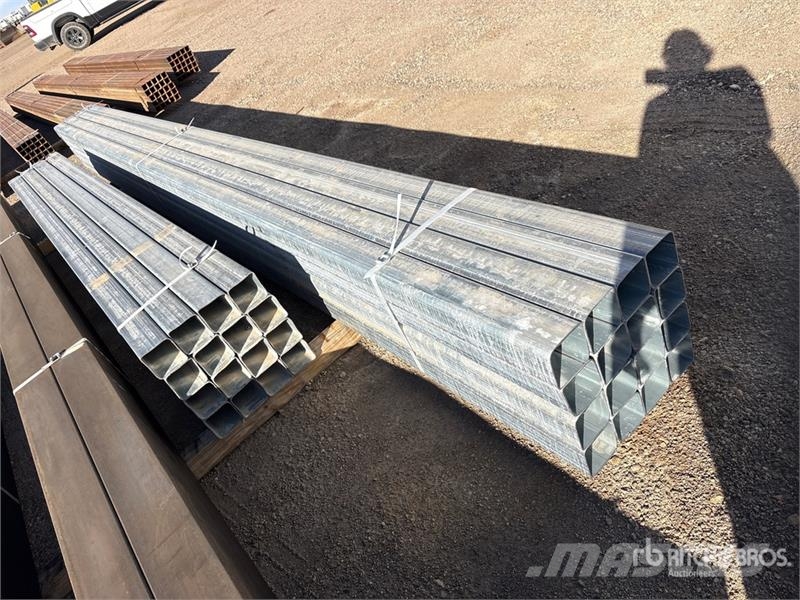 Quantity of (16) 4x4 SQ 20 ft Steel Outros componentes