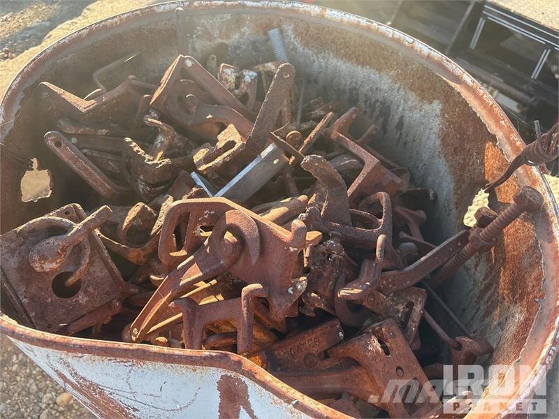 Quantity of (16) Barrels of-Gate Cam Lock Backs/St Dispozitive de ridicare / lifturi pentru diferite materiale