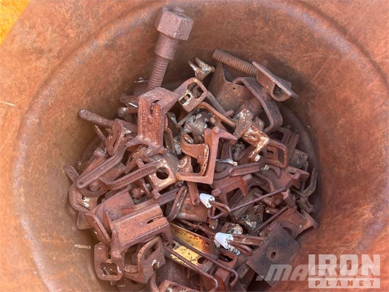 Quantity of (16) Barrels of-Gate Cam Lock Backs/St Dispozitive de ridicare / lifturi pentru diferite materiale