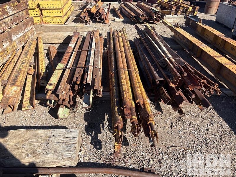 Quantity of (16) EFFCO Concrete Forms Concrete accessories