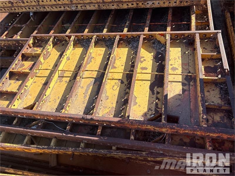 Quantity of (16) EFFCO Concrete Forms Concrete accessories