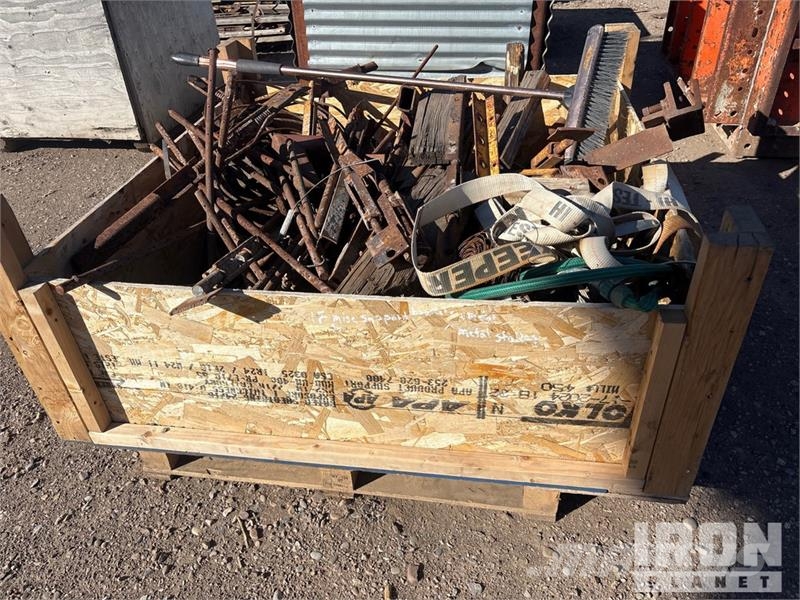 Quantity of (16) EFFCO Concrete Forms Concrete accessories