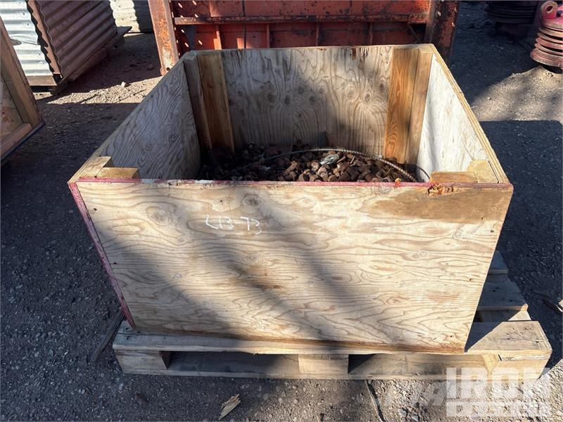 Quantity of (16) EFFCO Concrete Forms Concrete accessories
