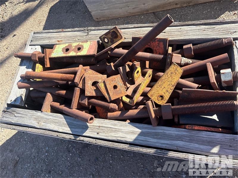 Quantity of (16) EFFCO Concrete Forms Concrete accessories