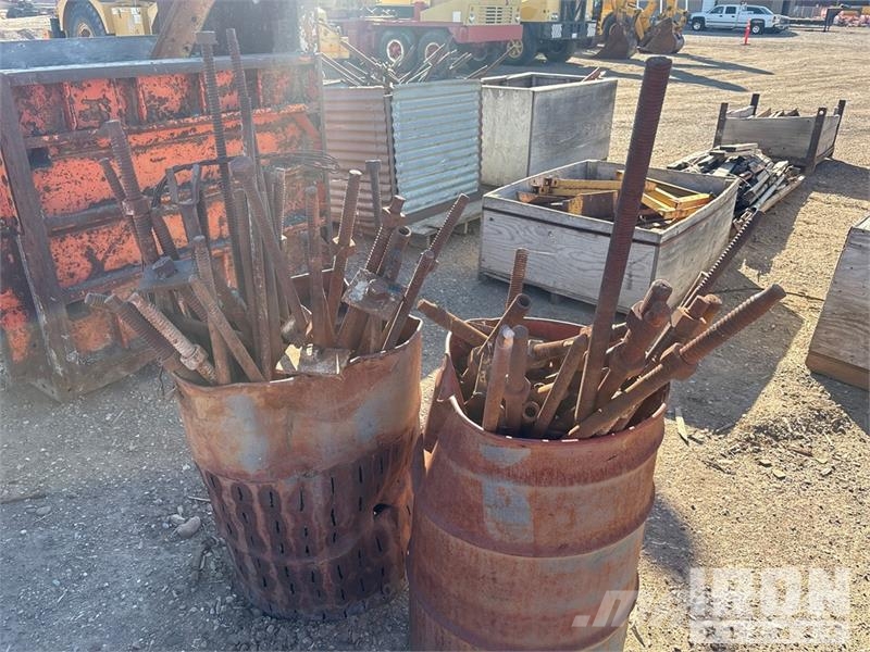 Quantity of (16) EFFCO Concrete Forms Concrete accessories