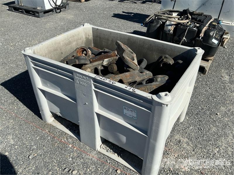  Quantity of 16 in Shackle Crane parts and equipment