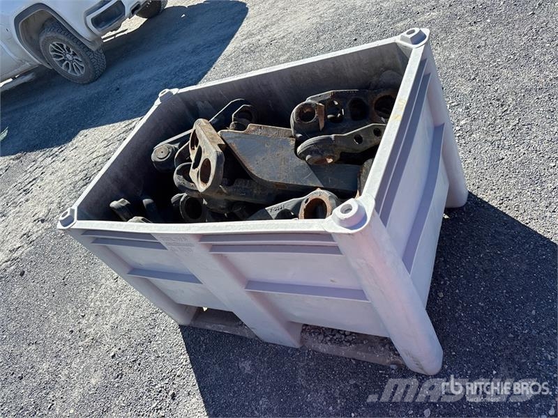  Quantity of 16 in Shackle Crane parts and equipment