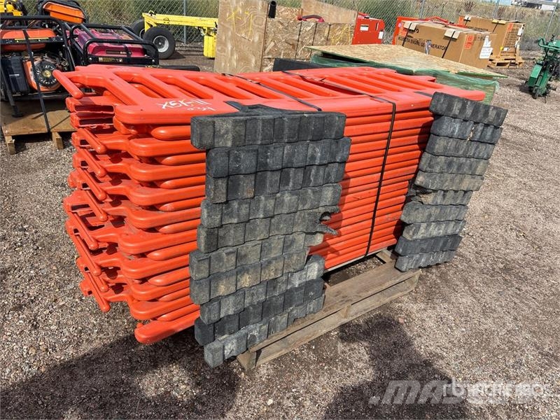 Quantity of (18) Barricade Construcción - Otros