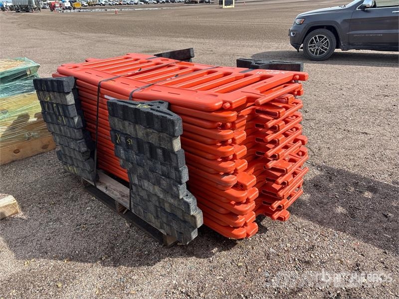Quantity of (18) Barricade Construcción - Otros