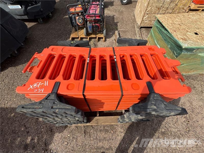 Quantity of (18) Barricade Construcción - Otros