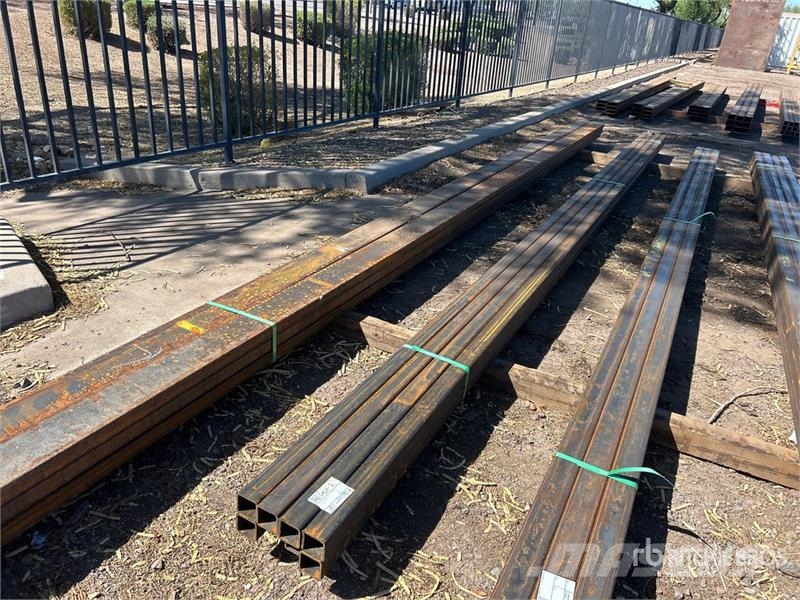 Quantity of (18) Kit Containers Steel. 2.5"x2.5"x Sistemi za navodnjavanje